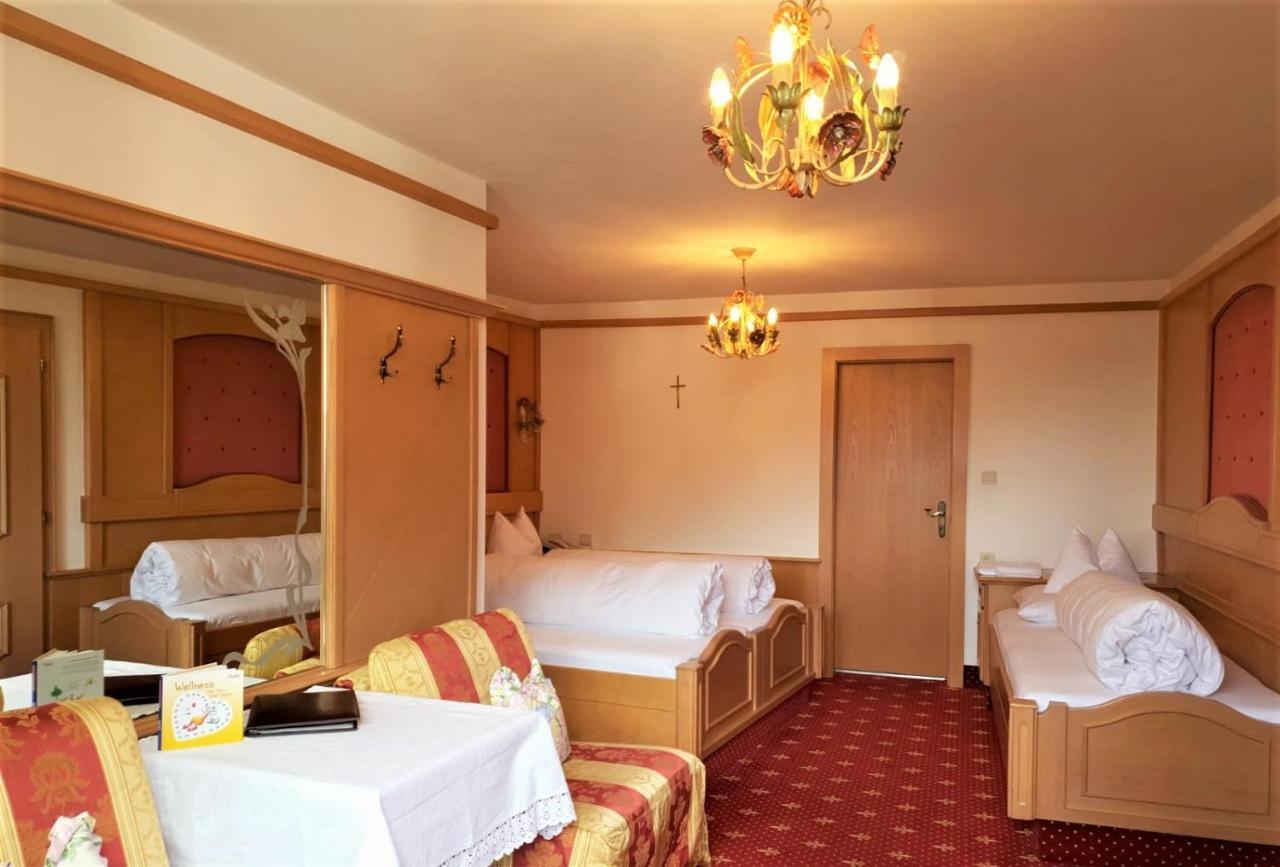Hotel Purner Thaur Екстер'єр фото